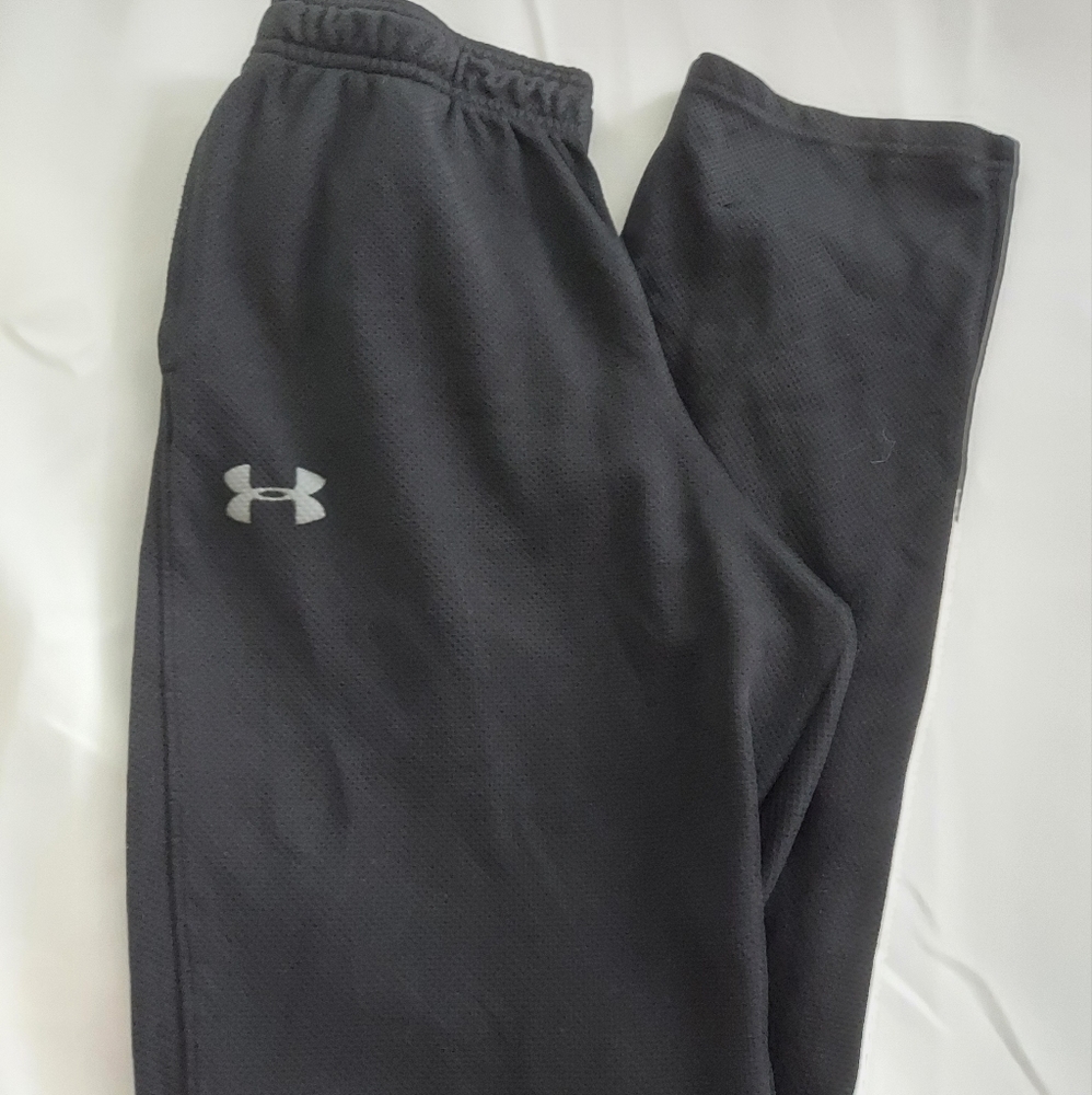 Under Armour Sweatpants. Youth Large. Black - Picture 5 of 5